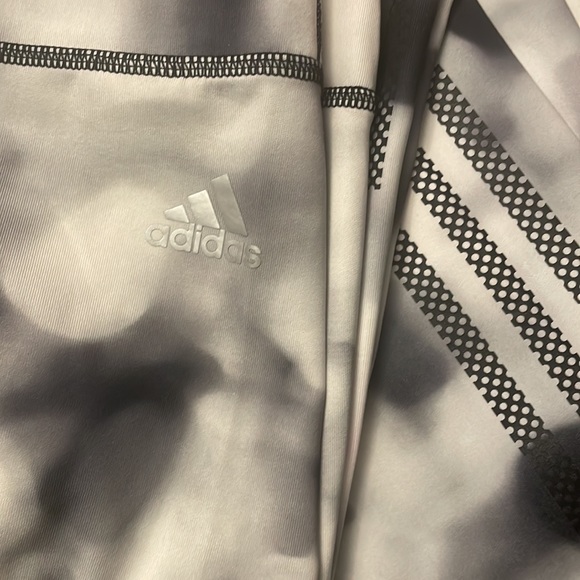 Adidas Climate Black, Grey, White Leggings, Small, wo pants, yoga, sleek, Women - Picture 4 of 5